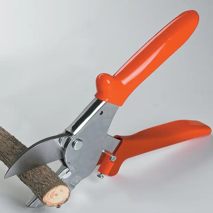 Professional Garden Scissor With Sharp Blade Comfortable Handle (18cm)