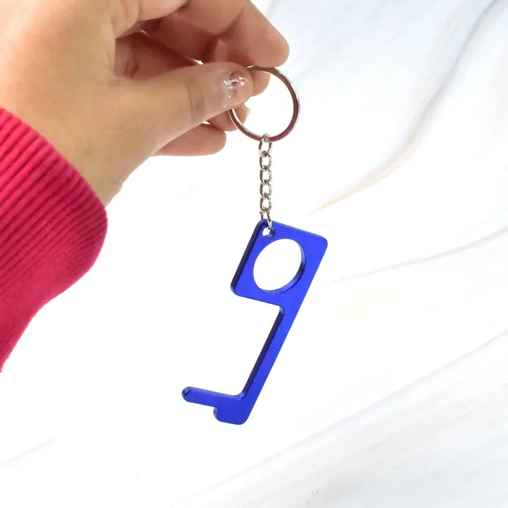 Metal Key Shape Keychain Door Opener Tool (1 Pc)