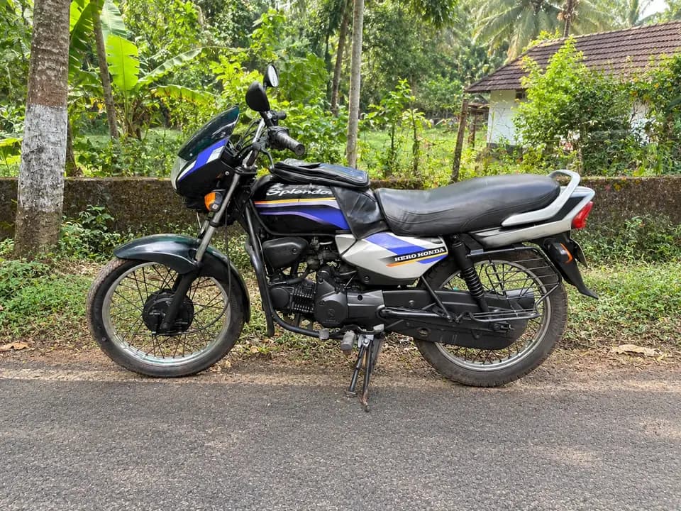 2006 model vintage Hero honda super splendor for sale . Pape