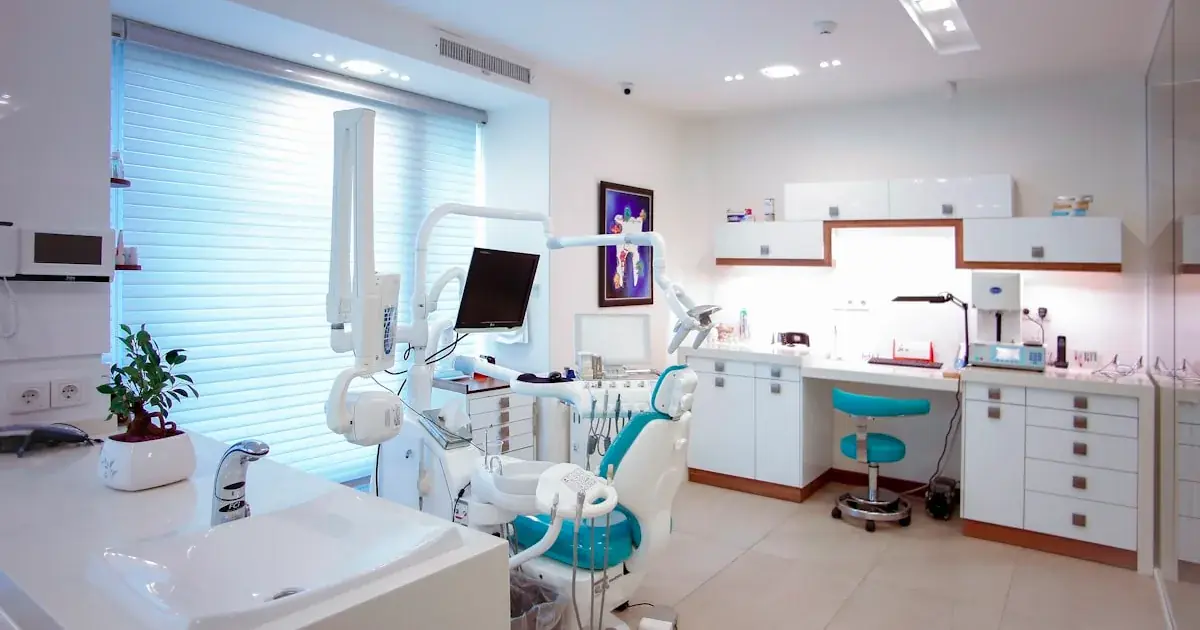 Best Dental Clinics in Kerala — Find Dentists in Kozhikode, Kannur and Kochi
