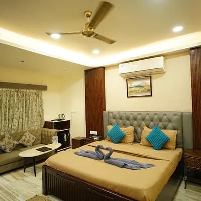 Hotel Suncity Villa logo