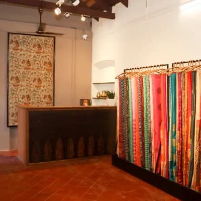 Ethnic Weaves Boutique logo
