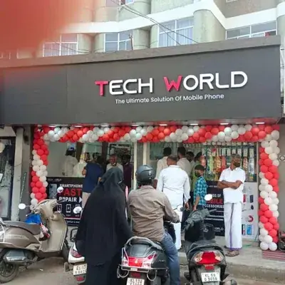 Tech World logo