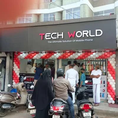 Tech World logo