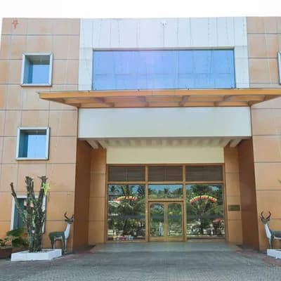 Capital O 68980 Hotel Souparnika logo