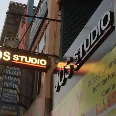 Jos Studio logo