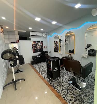 Divyaa’S Heaven Salon And Bridal Studio logo