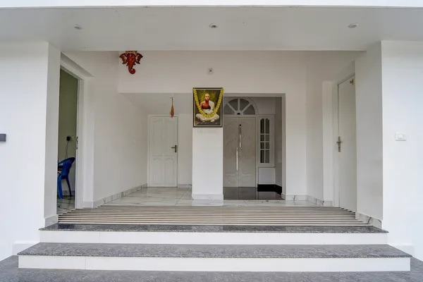 Vishnuvarthangiri White House Residency — Hotels & Travel in Thiruvananthapuram