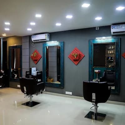Spark International Beauty Salon logo