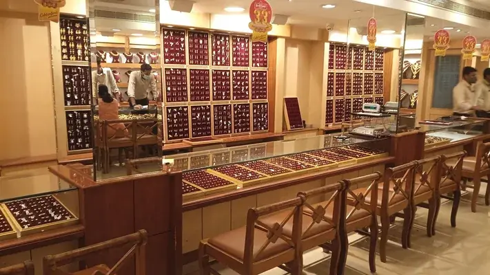 Kallarackal Maharani Jewellers — Shopping & Retail in Kannur