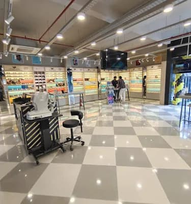Lenskart Com At Down Hill Malappuram First Lens Replacement Free logo