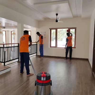 Clean House Cleaning Service logo