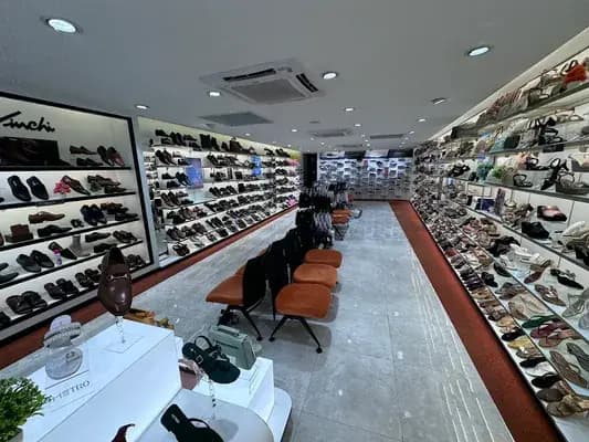 Metro Shoes — Shopping & Retail in Thiruvananthapuram