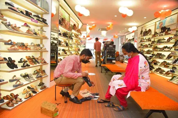 Metro Shoes — Shopping & Retail in Kollam
