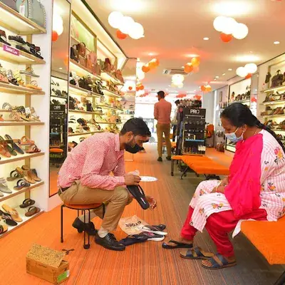 Metro Shoes logo