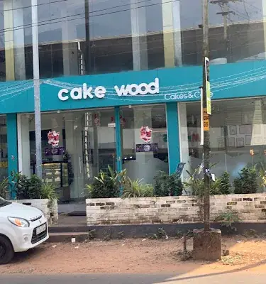 Cake Wood - The best top cake shop logo