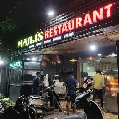 Herbal Chicken Payyanur logo