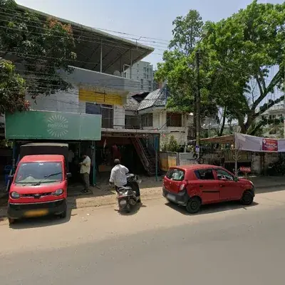 Sree Muruga Tyre Works logo