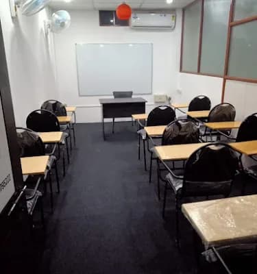 Xpertize Llb Entrance Coaching Centre logo