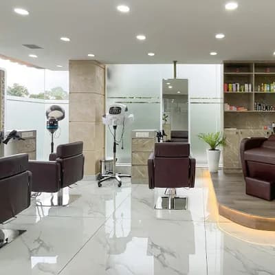 Luxura Makeup Studio Best Unisex Salon In Kottayam logo