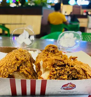Chickos fried chicken logo