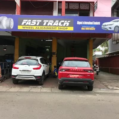 Fast Track Tyres And Aligners logo