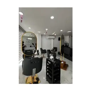 Lyra Salon Kottayam logo