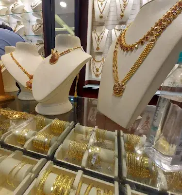Francis Alukkas Jewellery logo