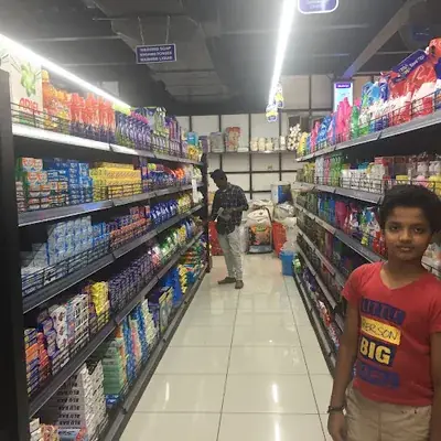 Royal Hypermarket logo