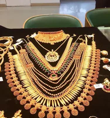 Joyalukkas Jewellery Thiruvananthapuram logo