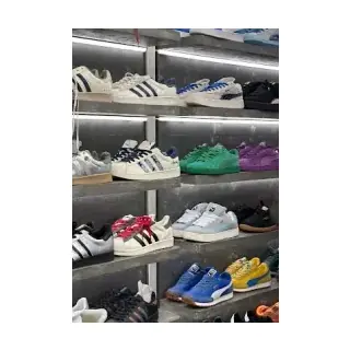 Cos Collectionofsneakers logo