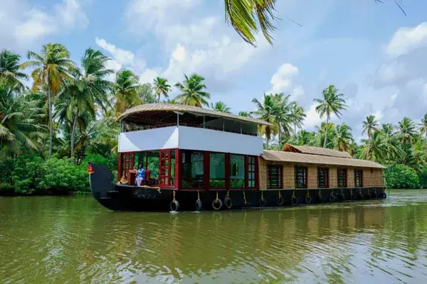 Alleppey Boat House | Alleppey Houseboat Alice Lake Promise — Hotels & Travel in Alappuzha