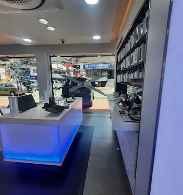 Samsung Experience Store Tb Road logo