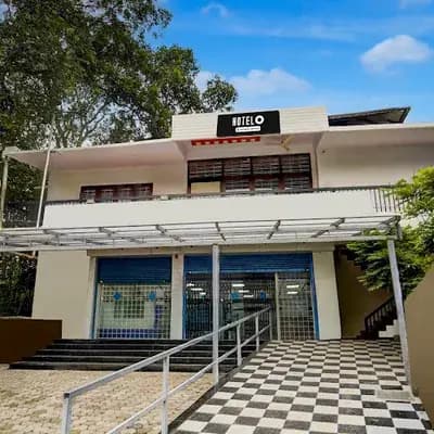Super Hotel O Csir Pappanamcode Formerly Ambadi Guest House logo