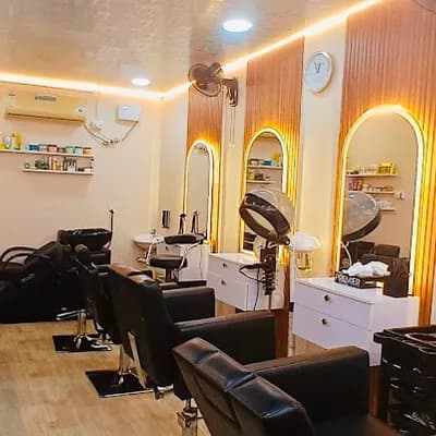 Khadeeja Beauty Parlour logo