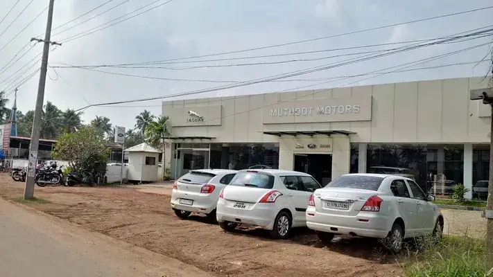 Land Rover Muthoot Motors — Automotive in Kochi, Ernakulam