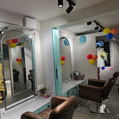 Rhine Beauty Salon logo