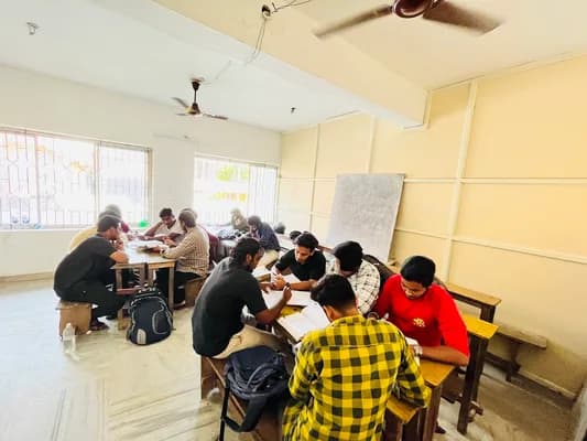 The Lyceum Academy Btech/ Engineering/ Bsc Tuition Centre Trivandrum — Education in Thiruvananthapuram