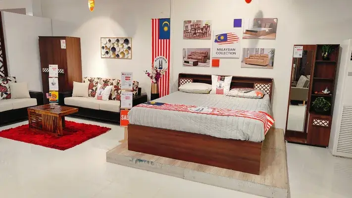 Royaloak Furniture Kochi — Shopping & Retail in Kochi, Ernakulam