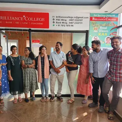 Brilliance College Psc | Bank | Ssc Coaching Thrissur logo