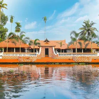 Palmy Lake Resort logo