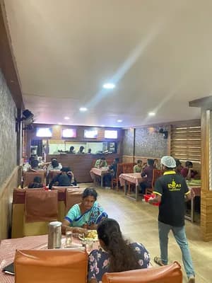 Raras Restaurant — Food & Dining in Mattannur
