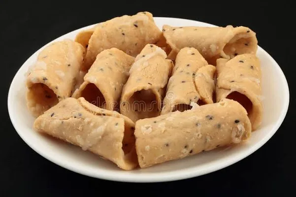 LAKSHMI SNACKS — Industrial & Manufacturing in Kayamkulam