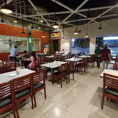 MVK Travellers Restaurant logo
