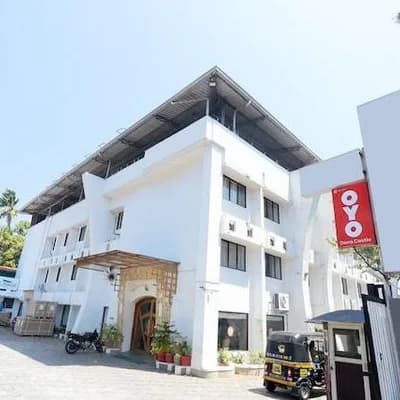 Townhouse By Oyo Dona Castle logo