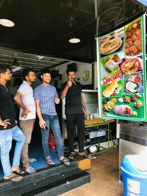 Al Ameen Restaurant — Food & Dining in Kochi