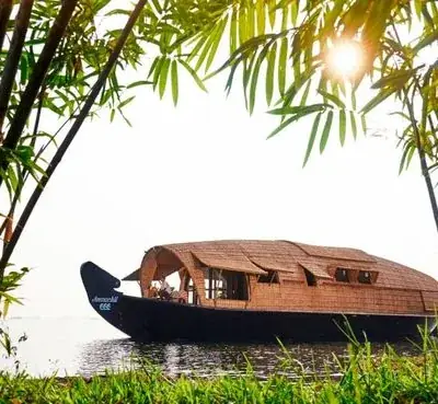 Punnamada Resort logo