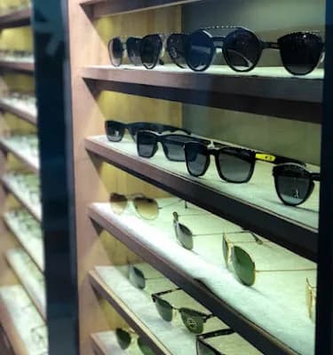 Specster Optical Store logo