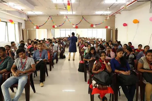 Veranda Race Govt Exams Coaching Institute Ssc Bank Railway And Insurance Kannur — Education in Kannur