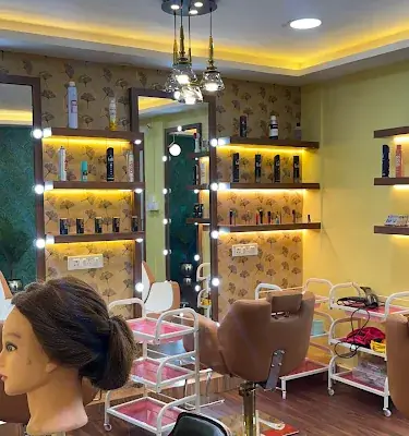 Meenakshi Bridal Studio And Family Salon logo